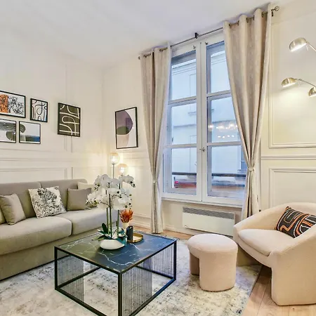 Apartment Place Des Vosges - Marais - Prime Location Paris